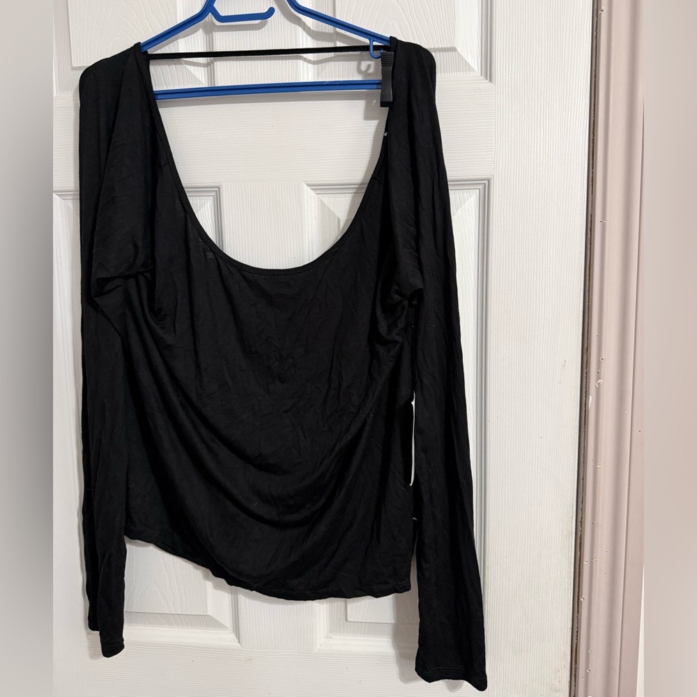 ZYIA Black Namaste Scoop Neck Long Sleeve Top